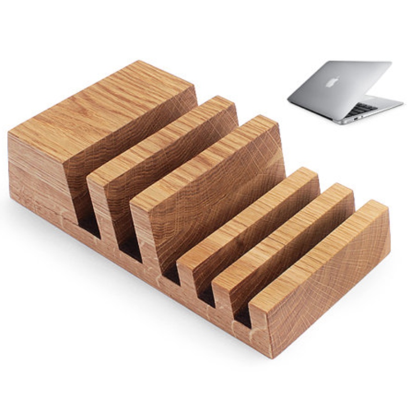 Multiple Charging Station Organizer in Natural Oak Wood for 5 Devices